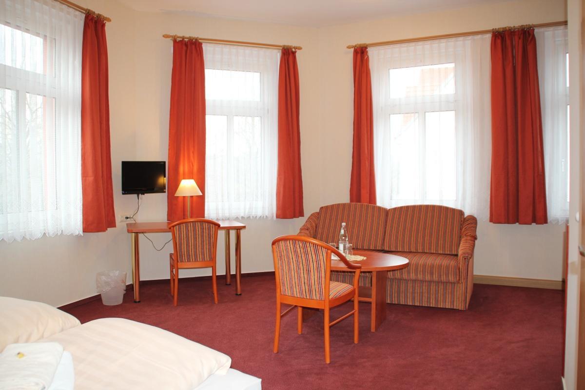 Hotel Thueringer Hof Rudolstadt Exteriör bild
