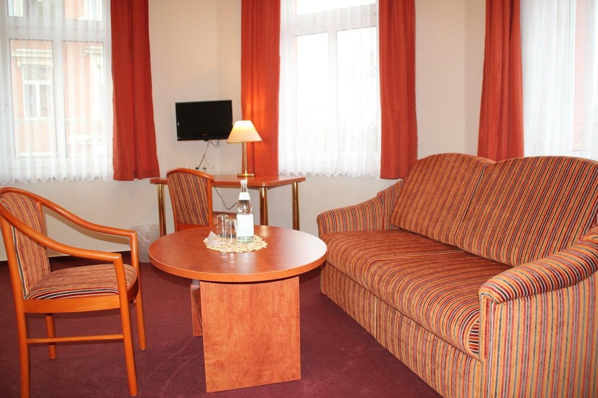 Hotel Thueringer Hof Rudolstadt Exteriör bild